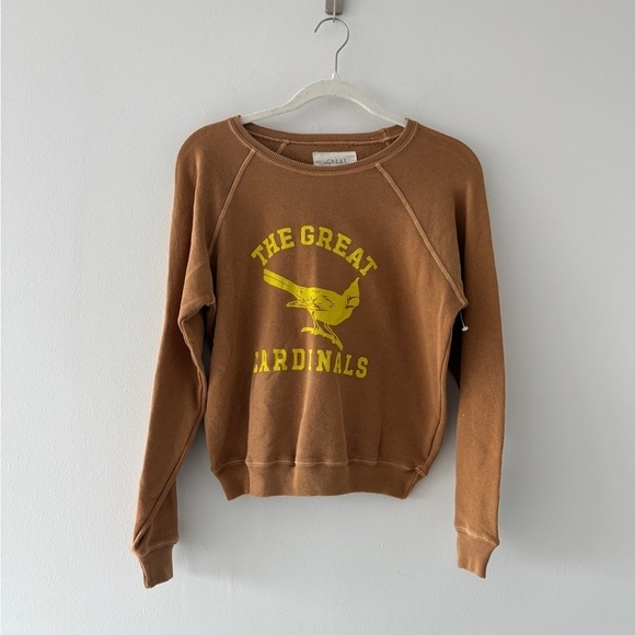 THE GREAT Shrunken Sweatshirt in Perched Cardinal - Picture 3 of 7